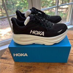 HOKA Bondi 9 Black / White Women's Sneakers
